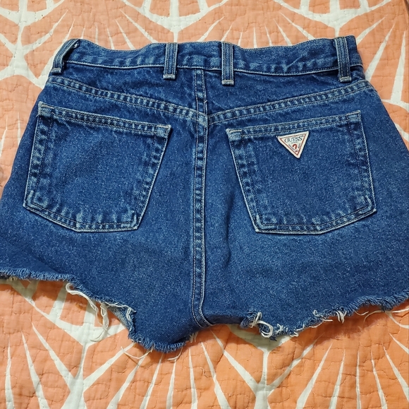 GUESS? Mini shorts - Picture 4 of 5